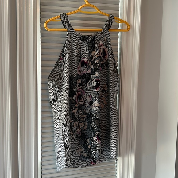 Floral halter top - Picture 1 of 6